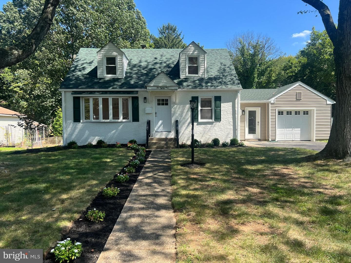 1081 Cherry Lane photo 1