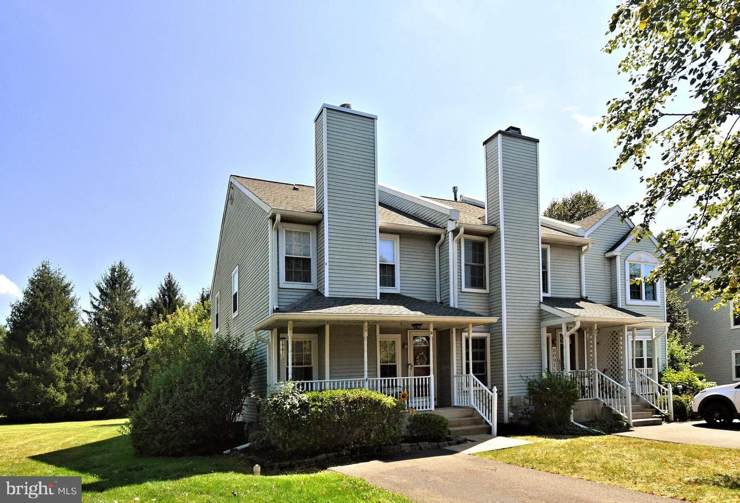 21 Violet Lane photo 1