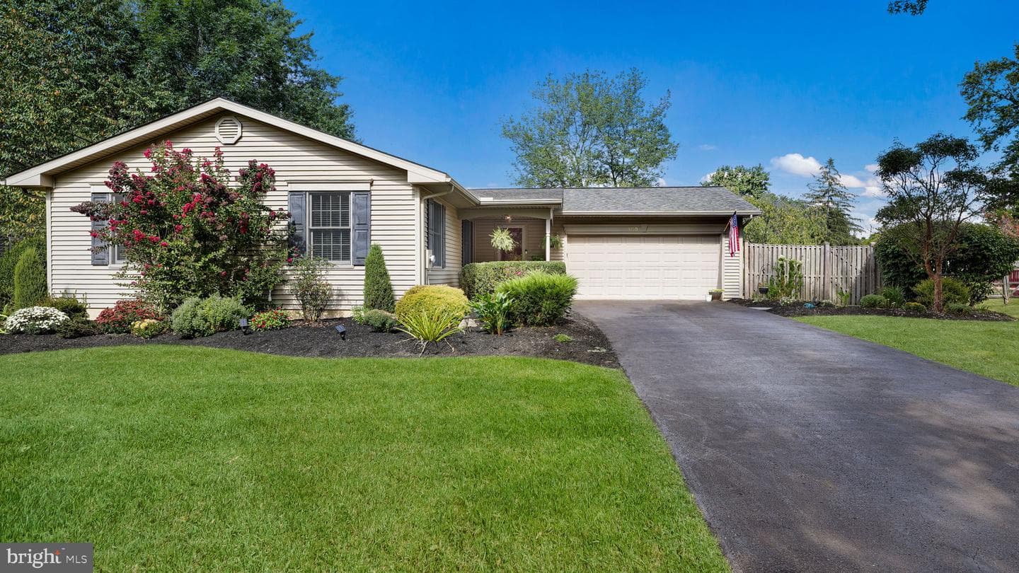 509 Clover Lane photo 1