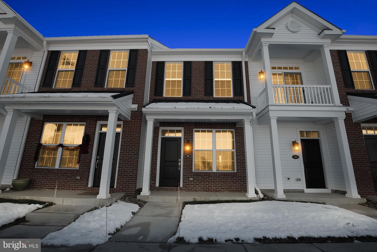 10 Ivy Lane