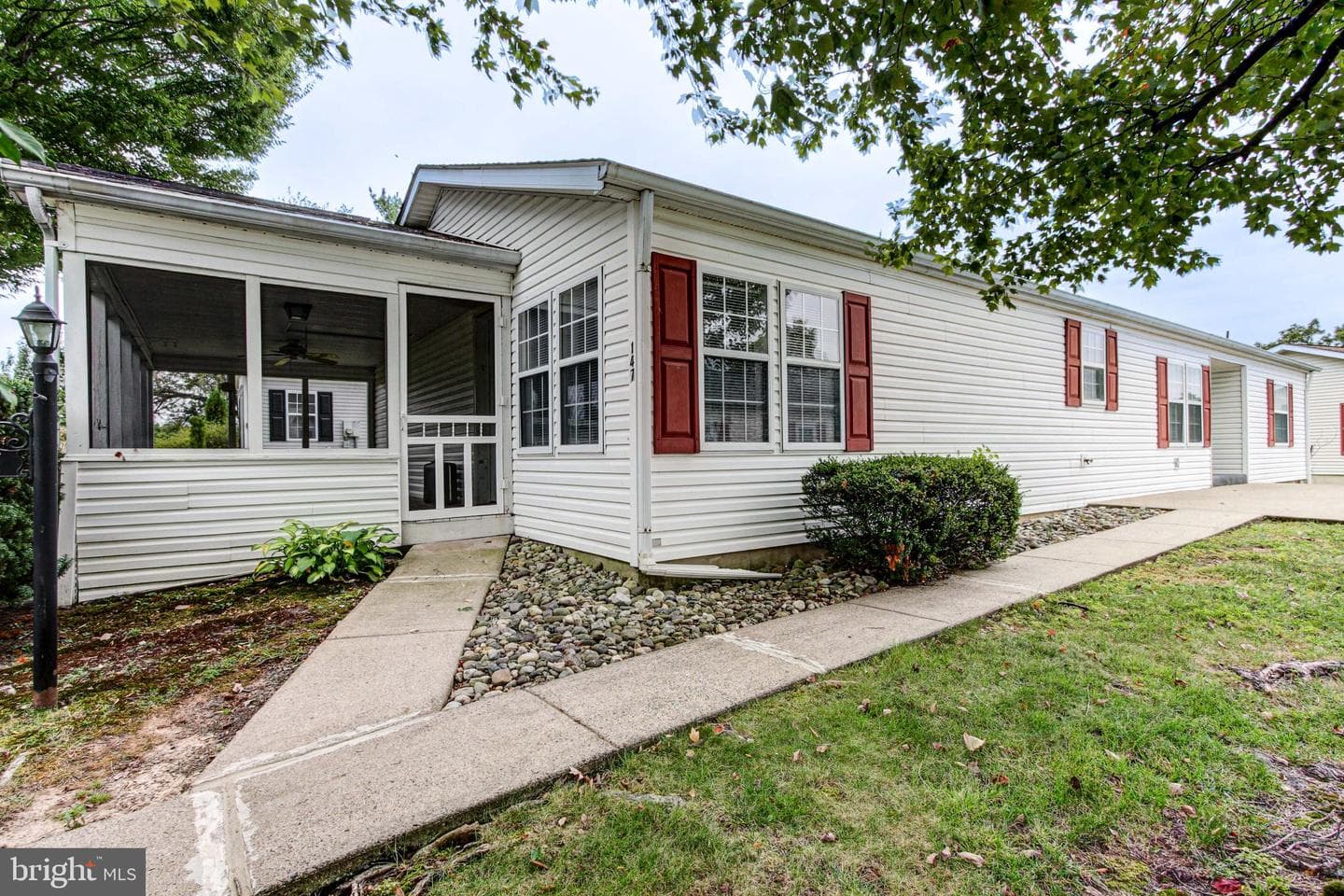 147 Raven Court photo 1
