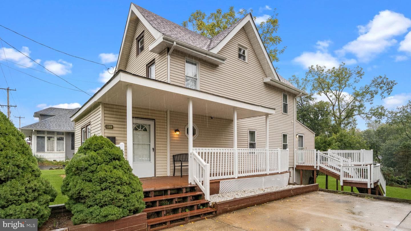 3633 Brownsville photo 1