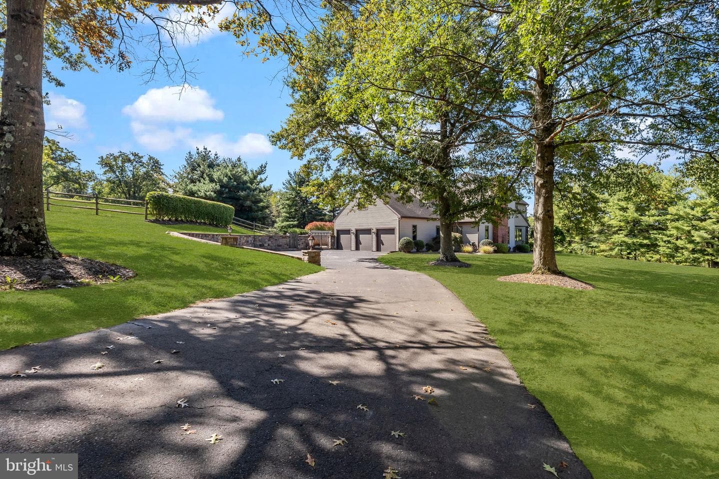 1101 Deerfield Lane photo 1