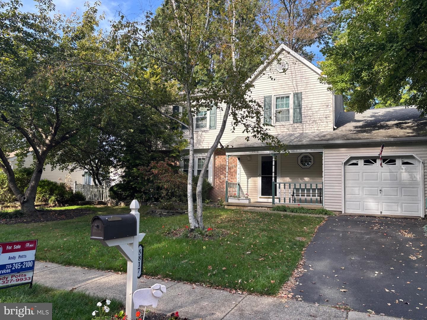 5817 Cricket Lane photo 1