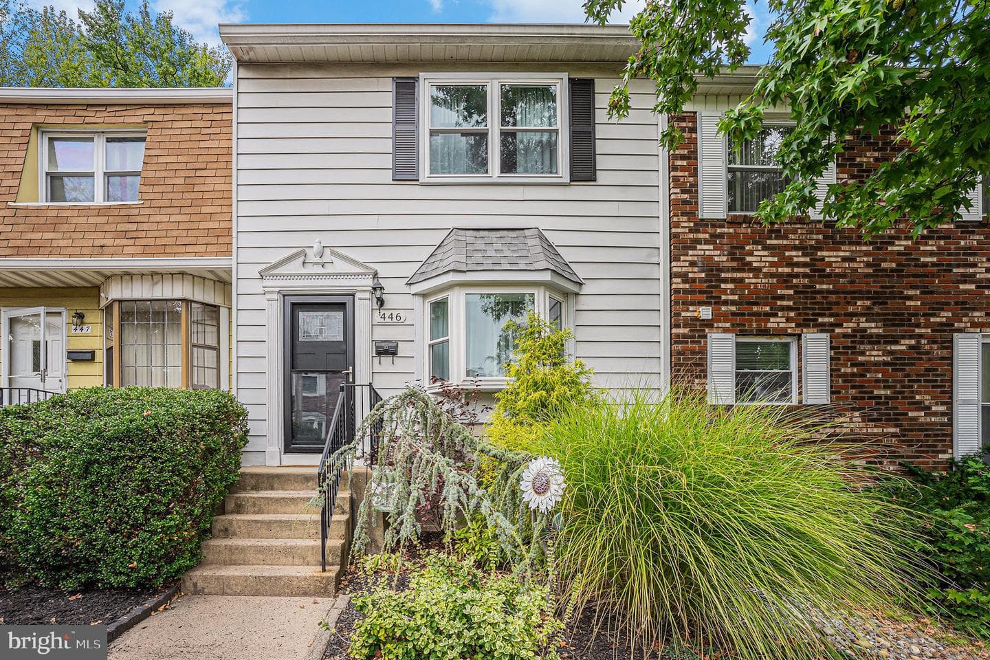 446 N Mount Vernon Circle photo 1
