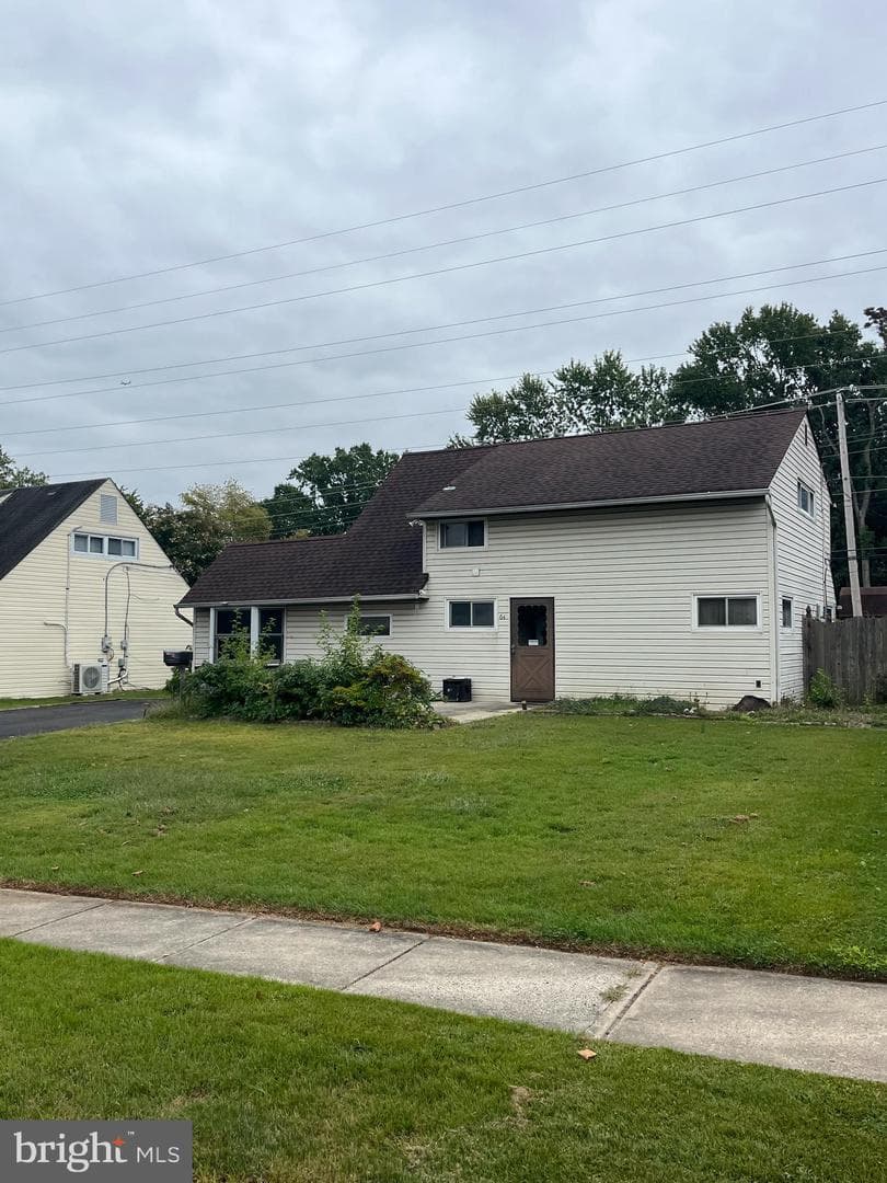 64 Ruby Lane photo 1