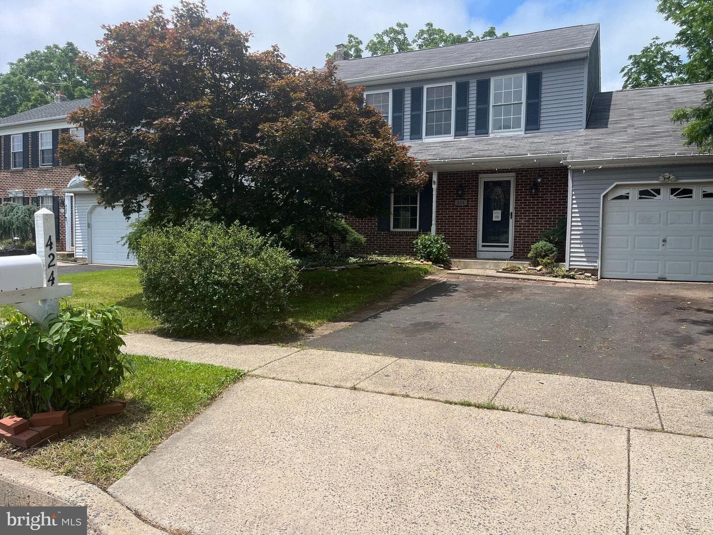 424 Dorchester Lane photo 1