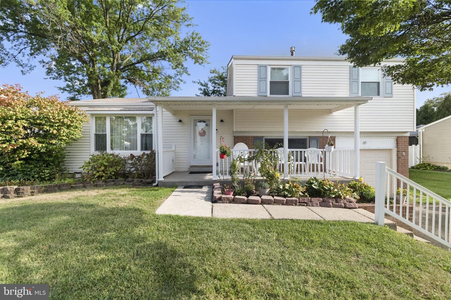 3162 Sheppard Road photo 1