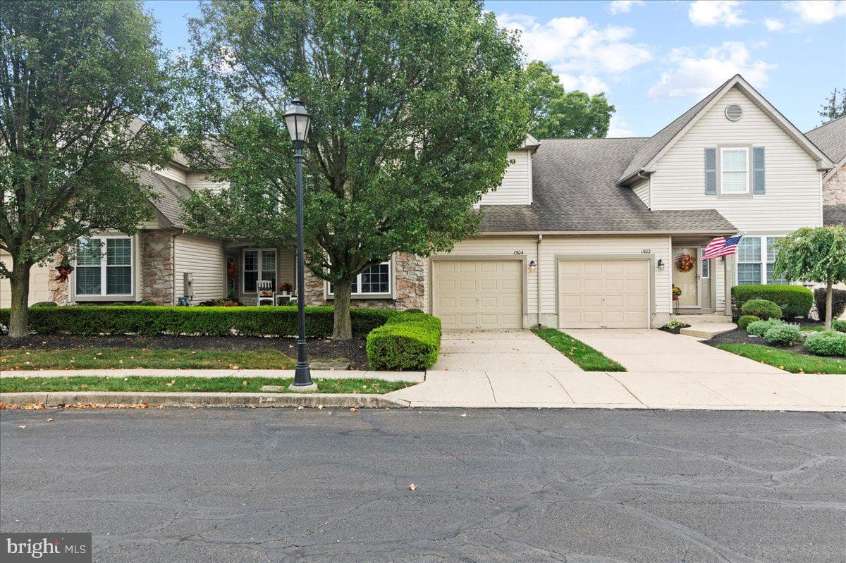 1504 Springfield Court #37 photo 1