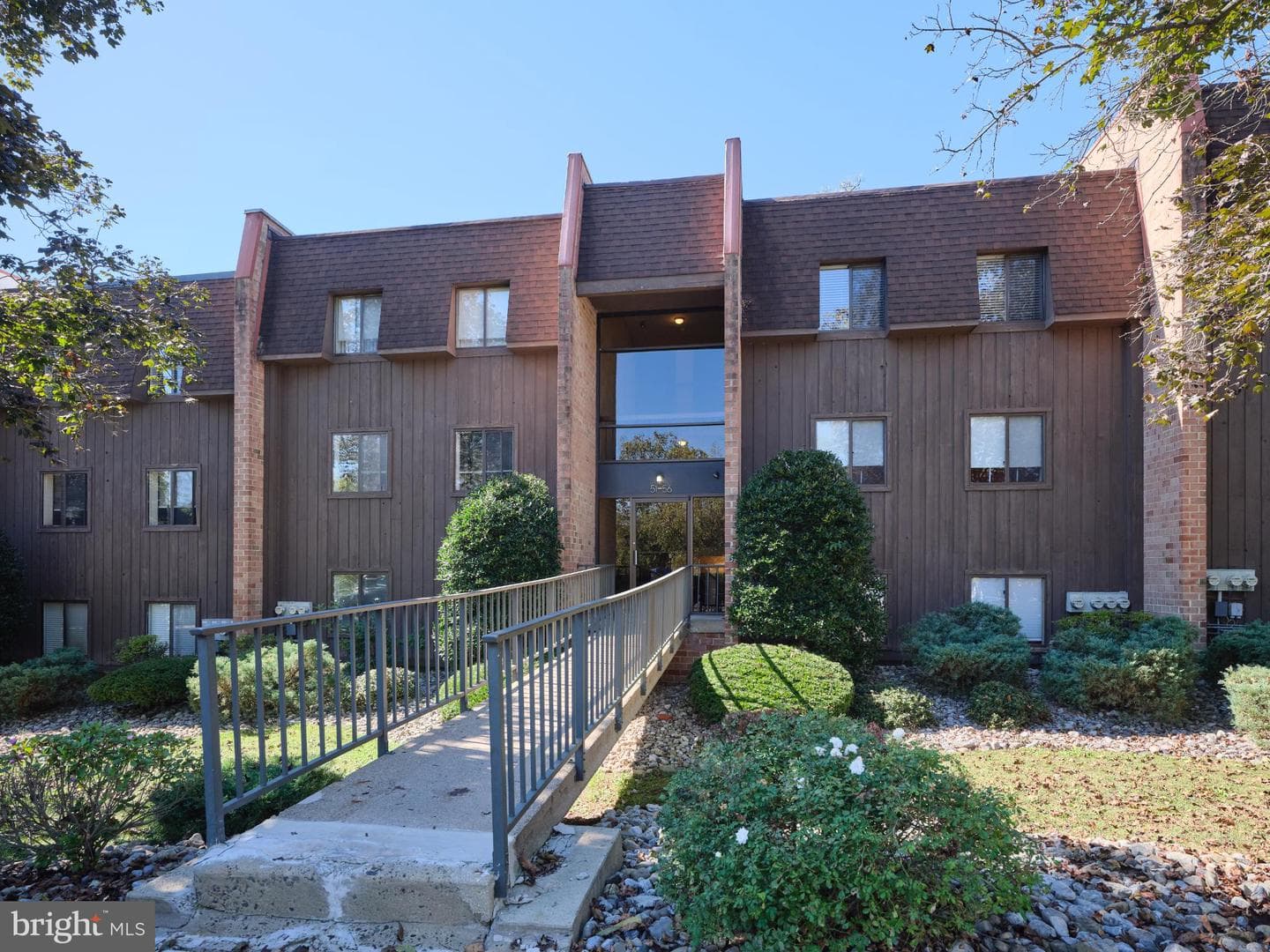 56 Hermitage Drive photo 1