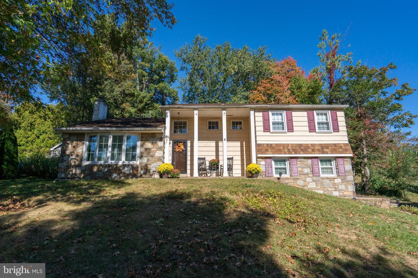 261 Fairhill Drive photo 1
