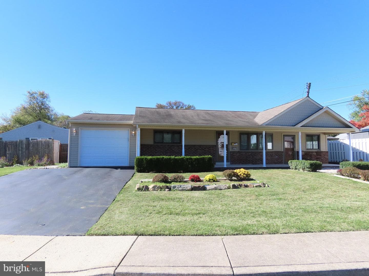 331 Doone Place photo 1
