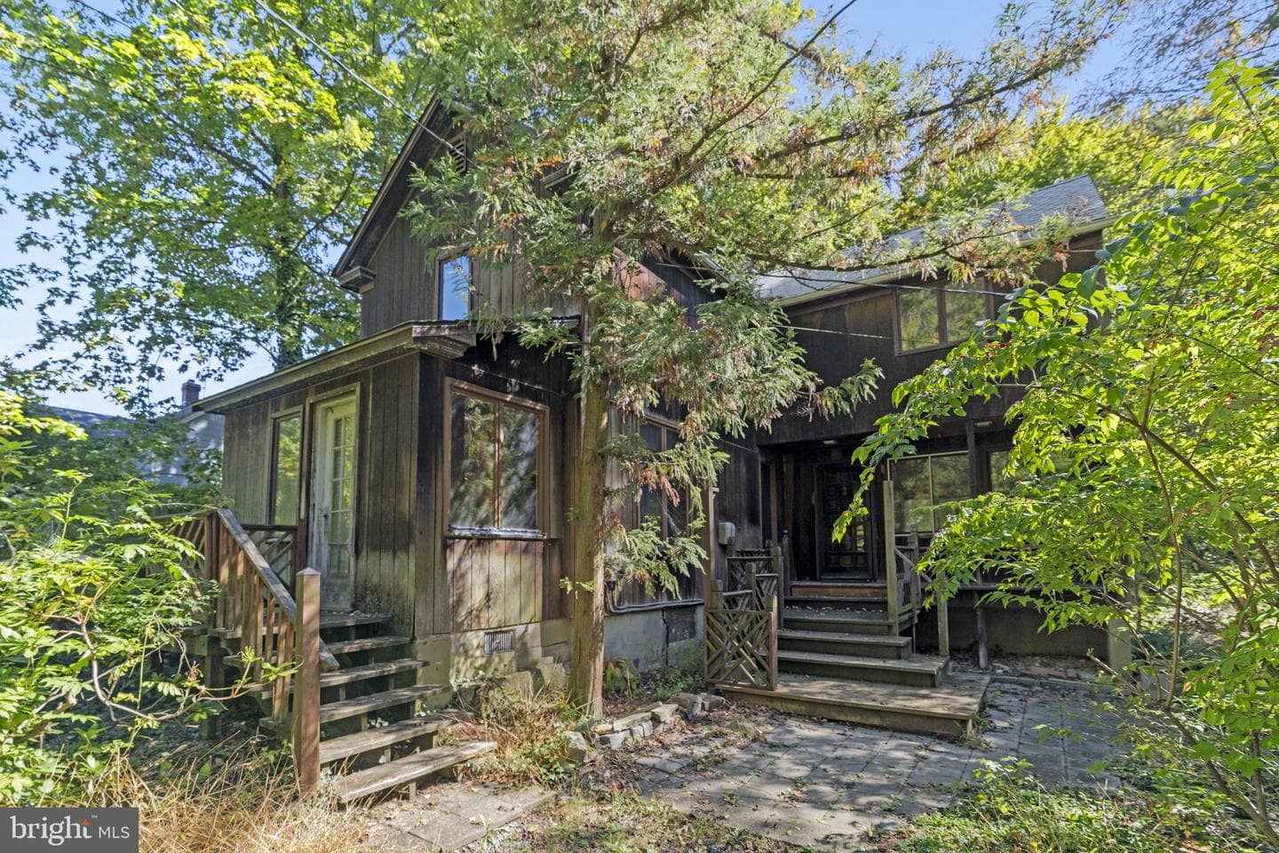 227 W Ferry Road photo 1