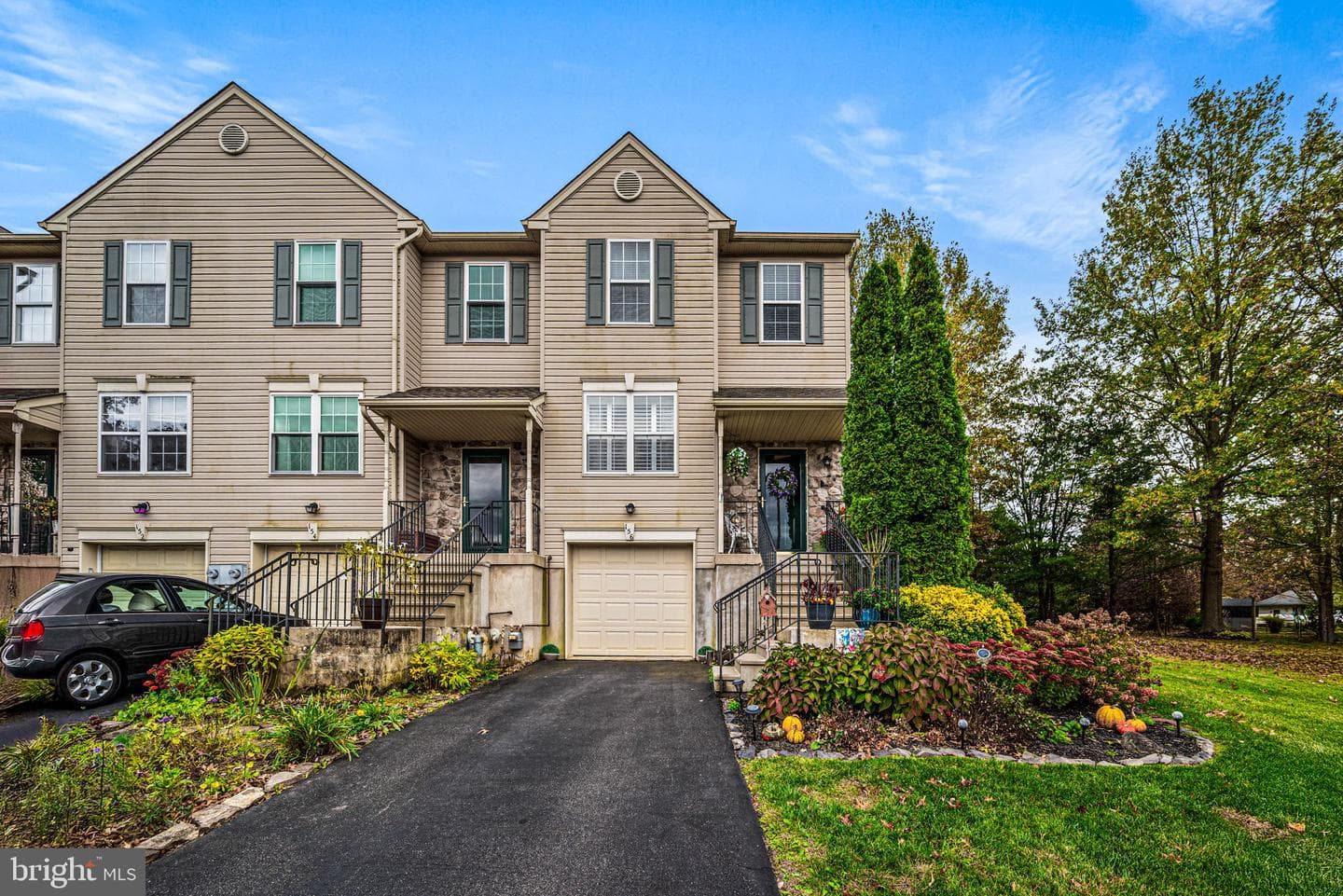 156 Strawberry Lane photo 1