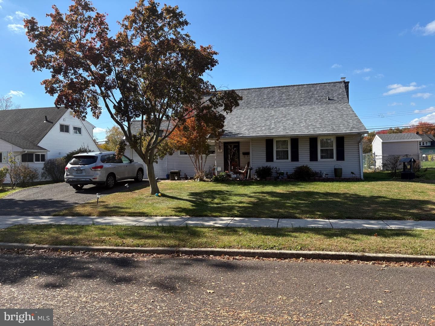 11 Dolphin Road photo 1