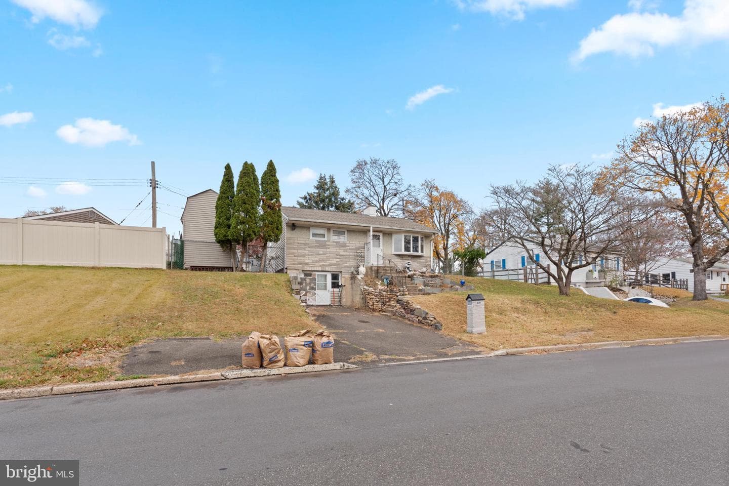419 Temple Road photo 1
