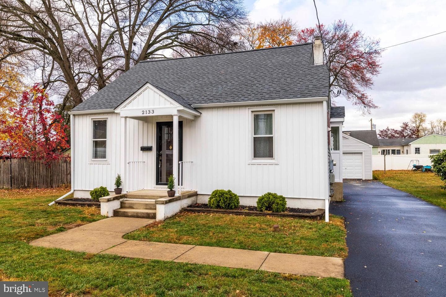 2133 Maple Avenue photo 1