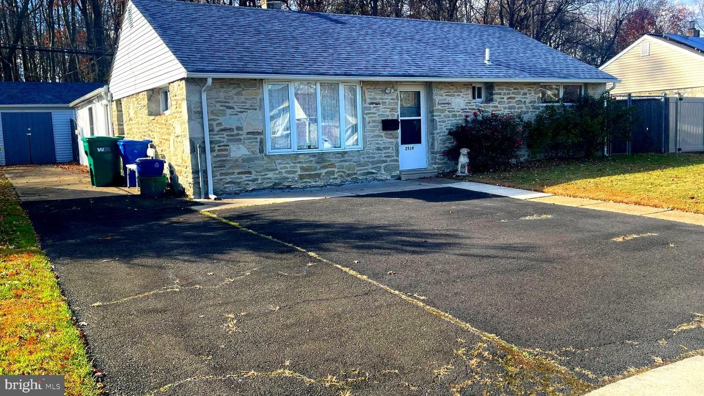 2519 Woodlawn Drive