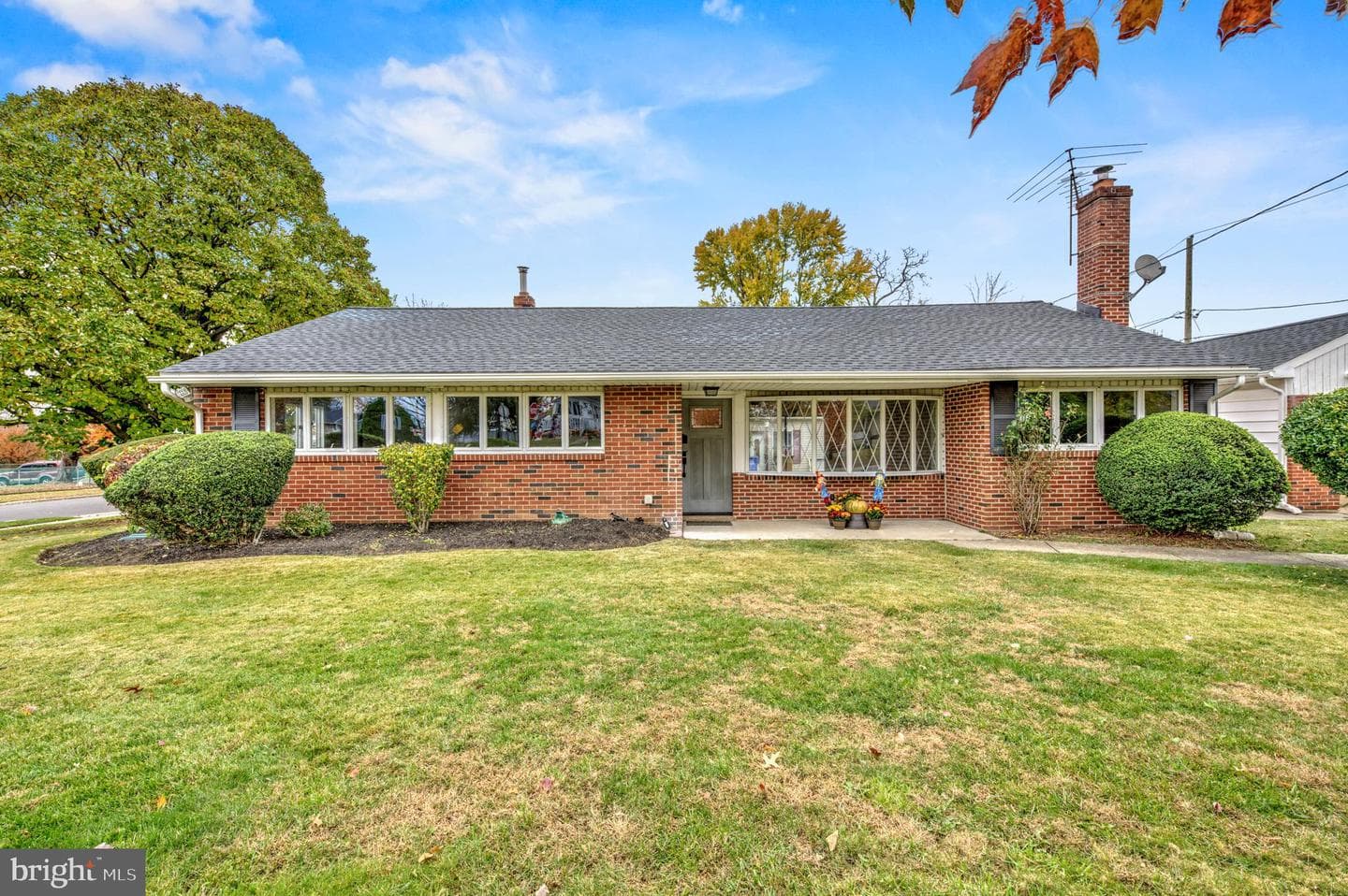 4255 Somerton Road photo 1