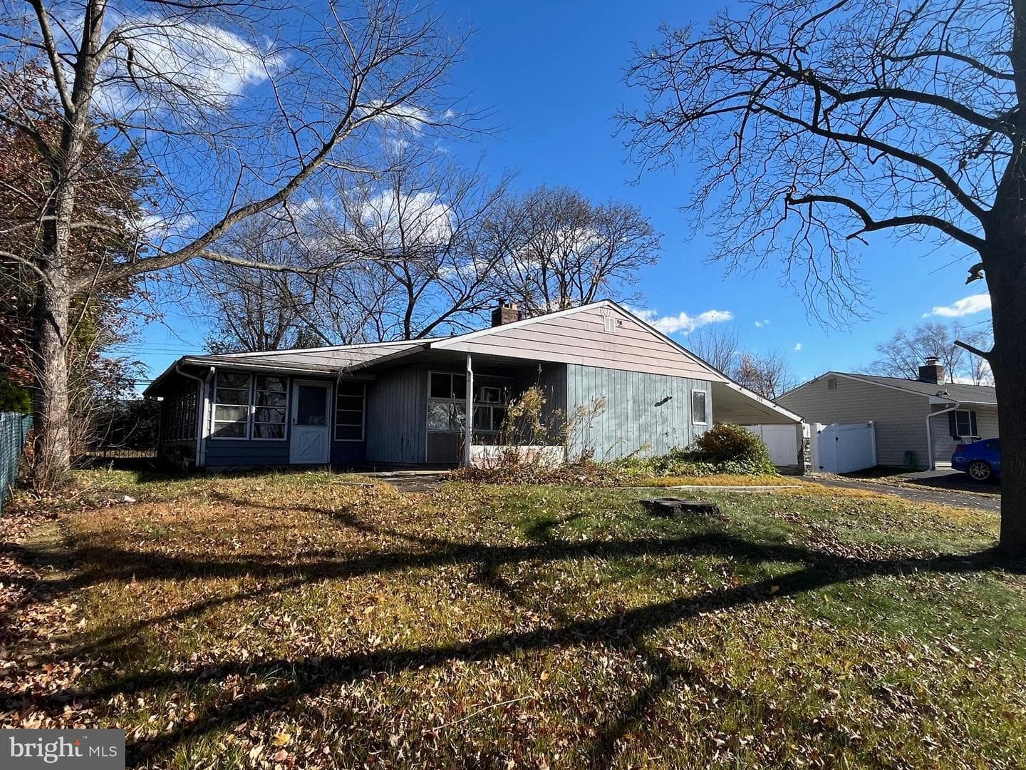 394 Lakeside Drive photo 1