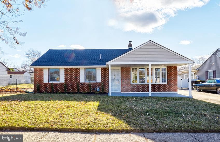 2727 Berwyn Road photo 1