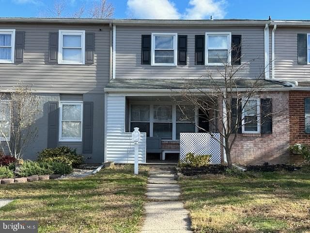 112 Jefferson Court photo 1