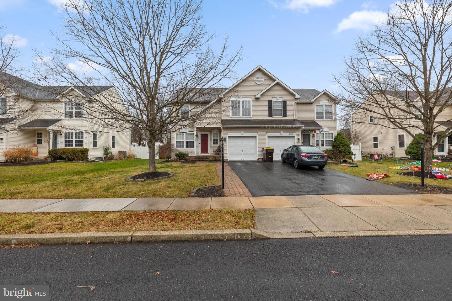 1009 Heather Lane photo 1
