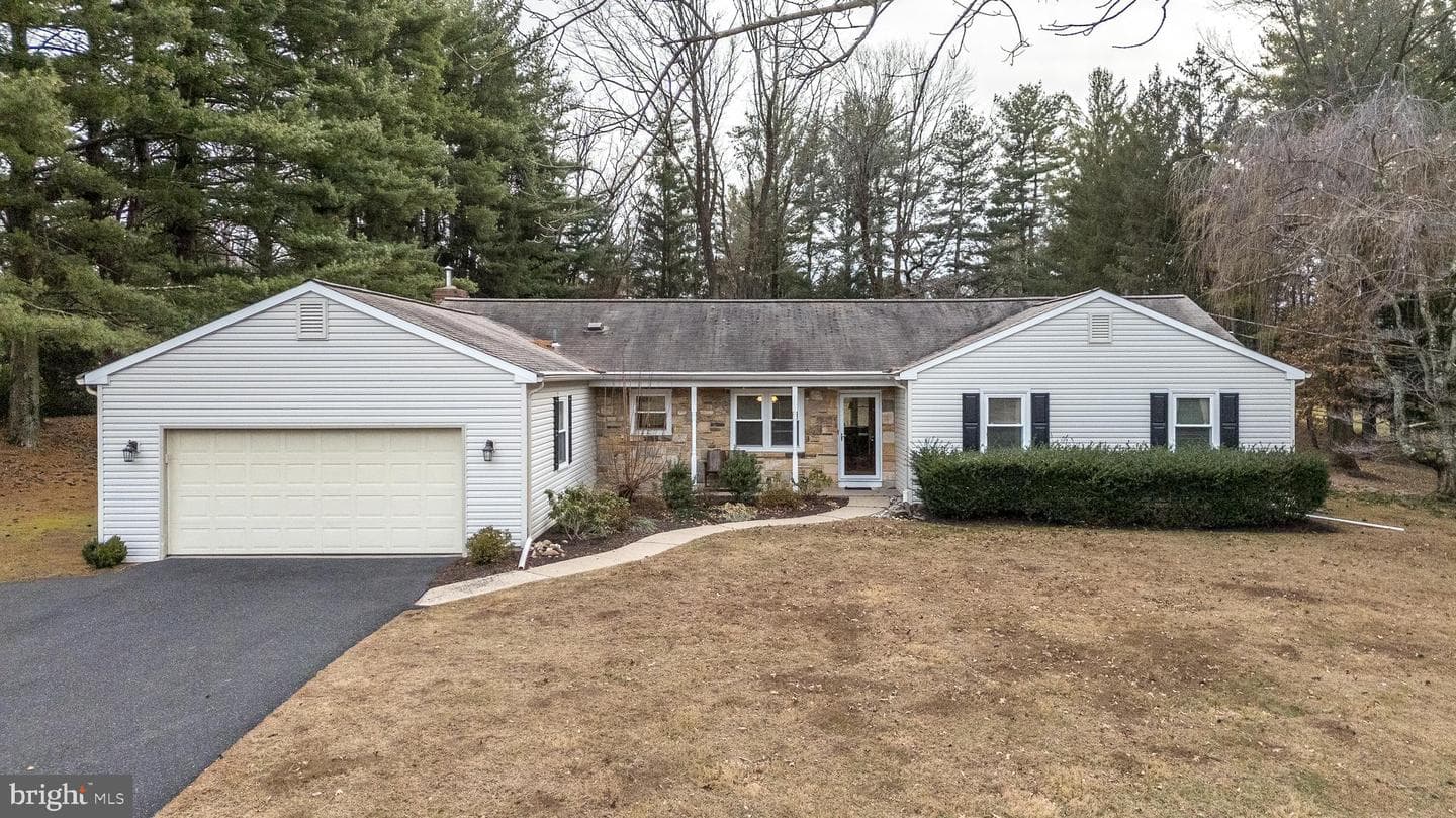 3378 Holicong Road photo 1