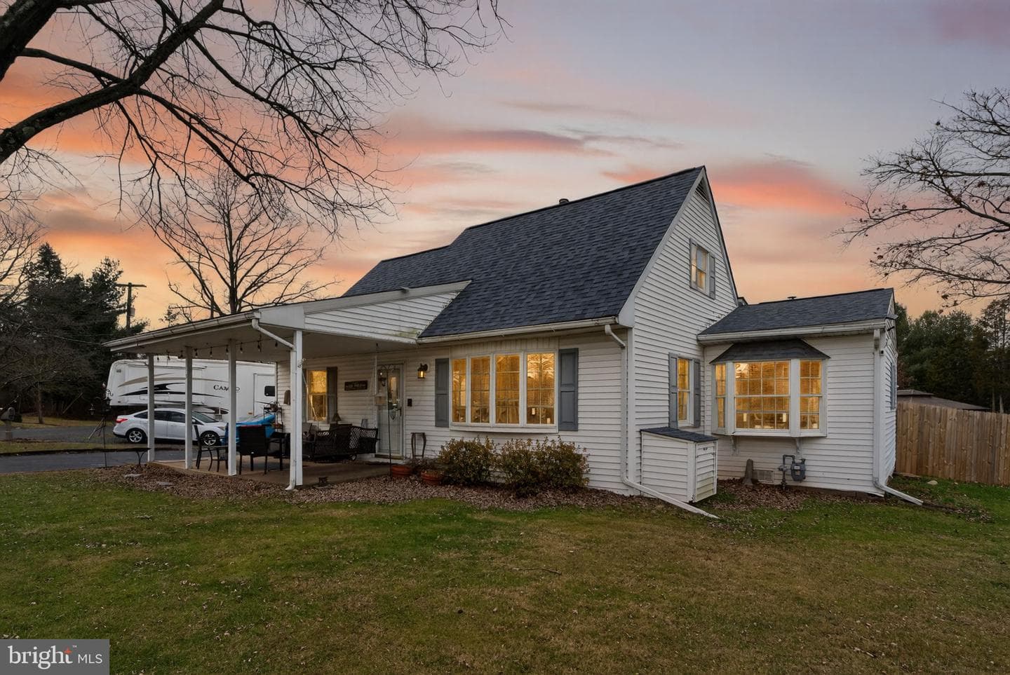 55 Morris Road photo 1