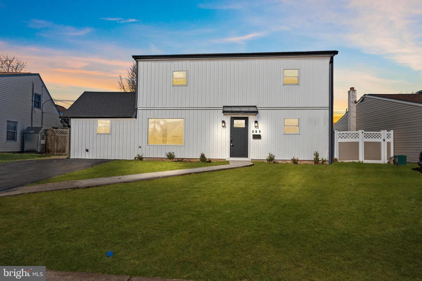 261 Northpark Drive photo 1