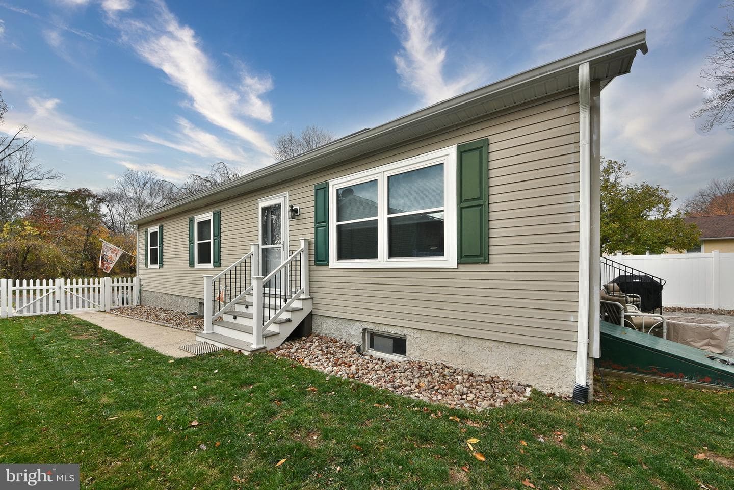 601 Fourth Avenue photo 1