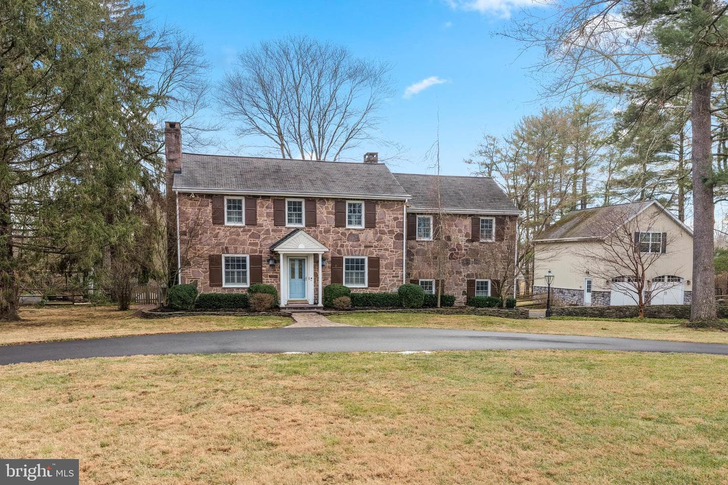 6760 Chapel Road photo 1