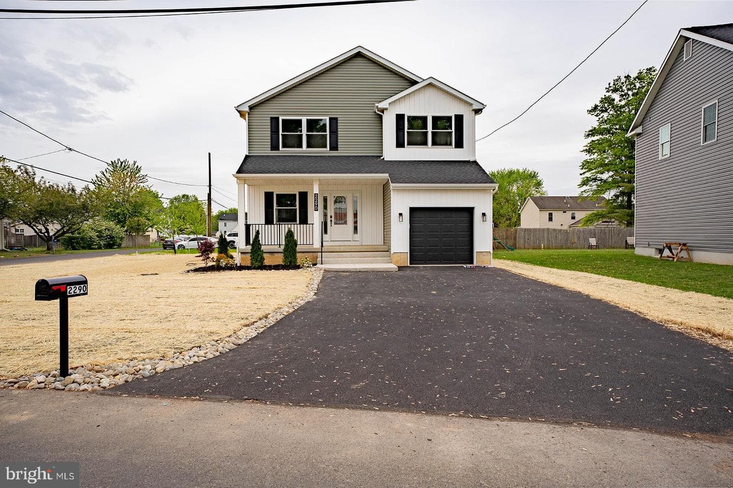 2290 Virginia Ave photo 1