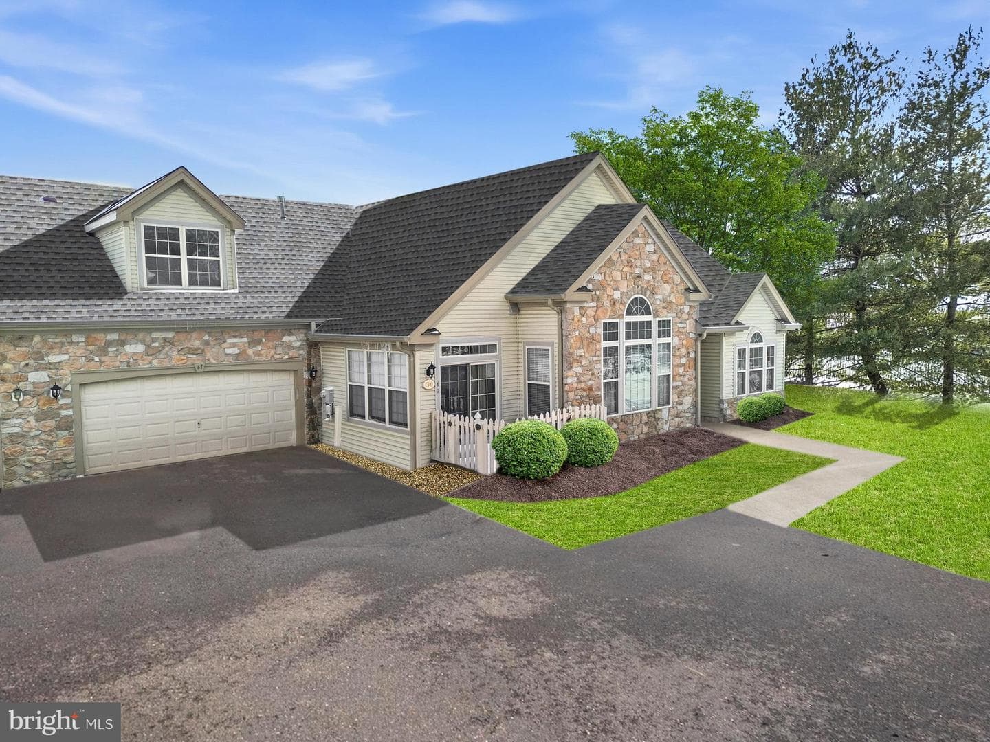 61 Legacy Oaks Drive