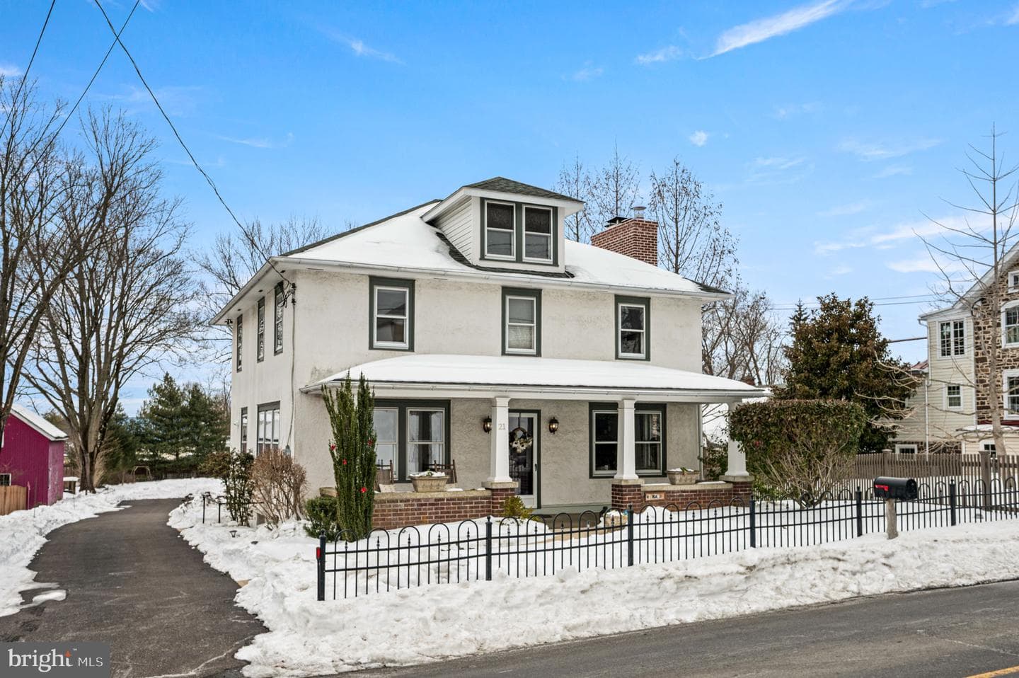 21 New Galena Road photo 1