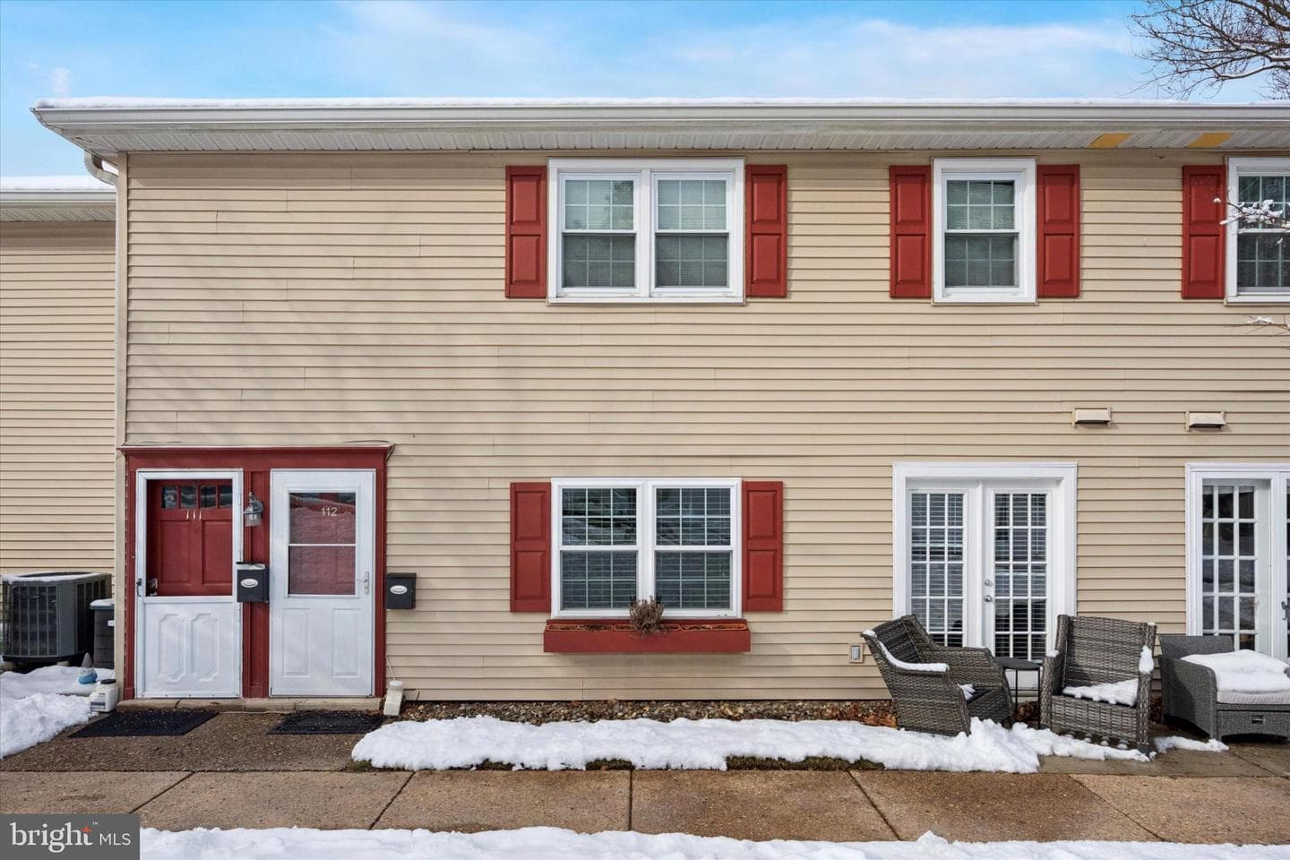 112 Yardley Commons