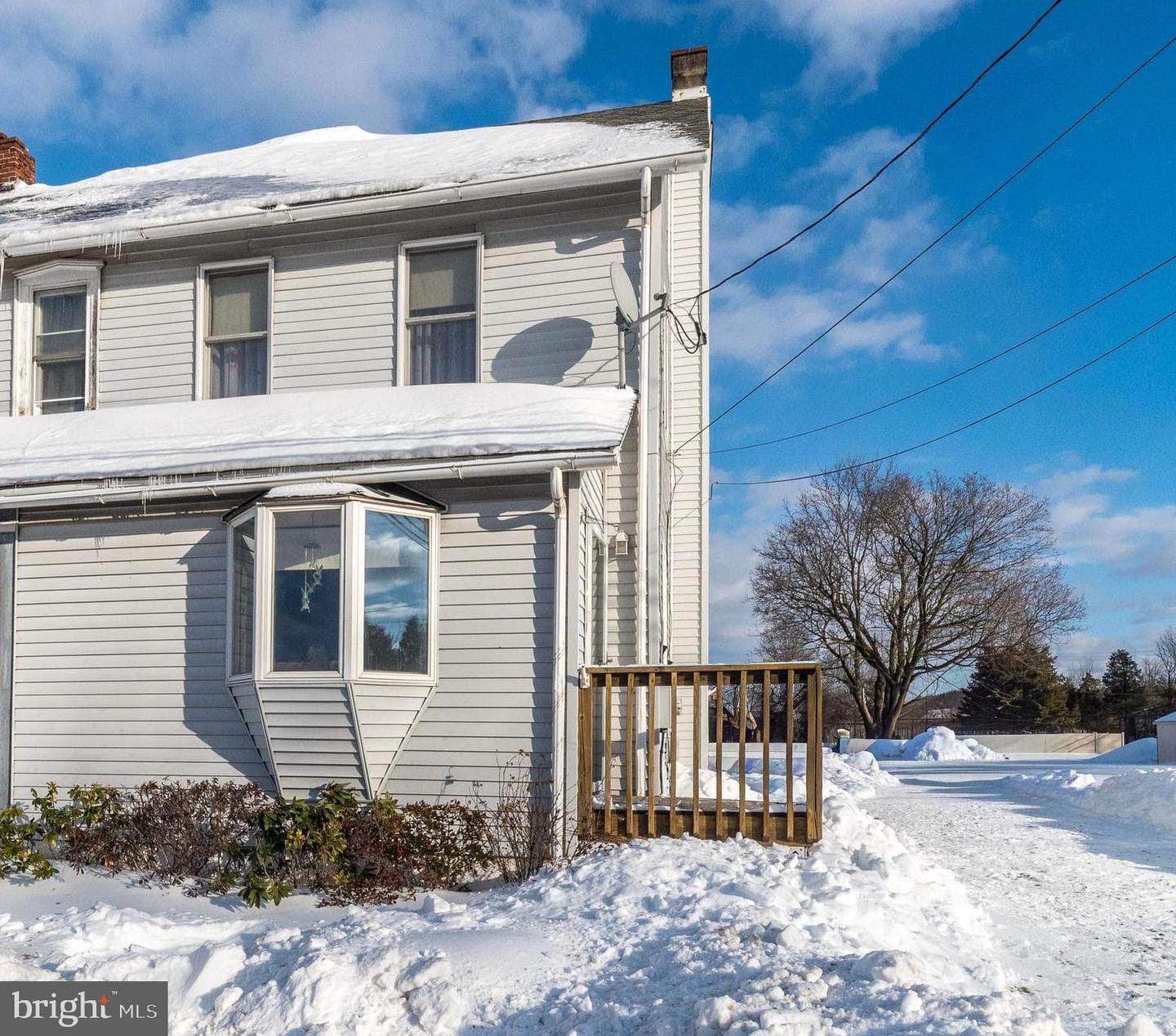 814 Ridge Road photo 1