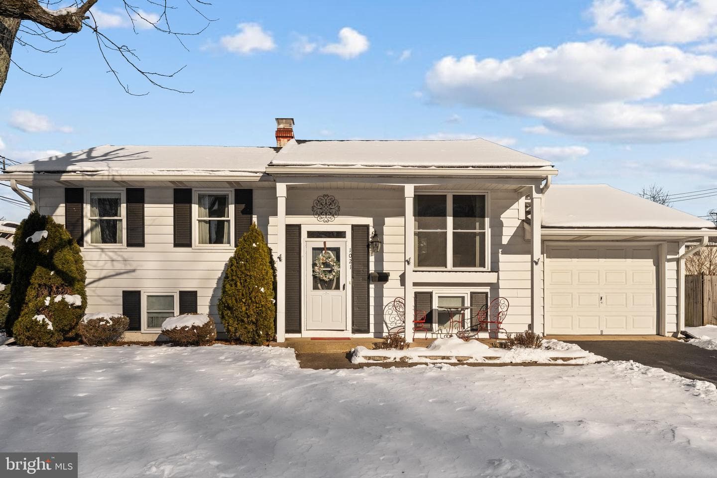 1021 Brookfield Circle photo 1