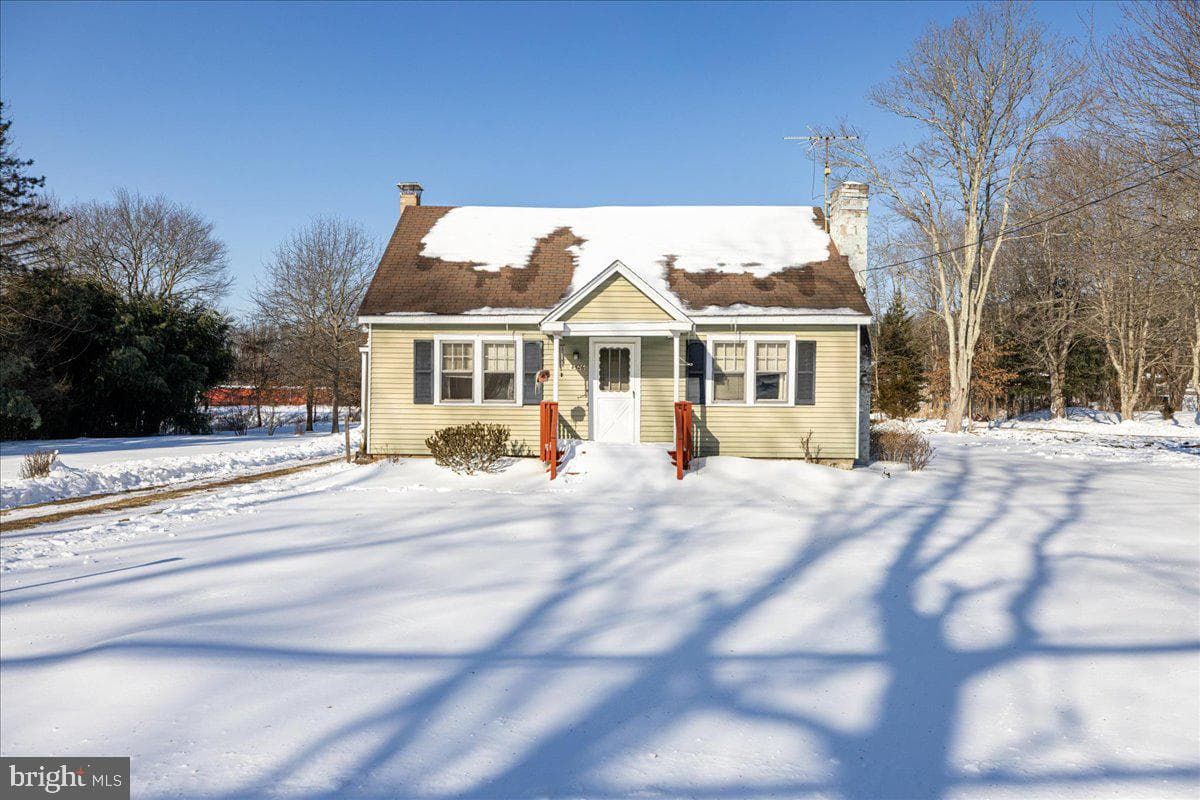 4526 Lower Mountain Road photo 1