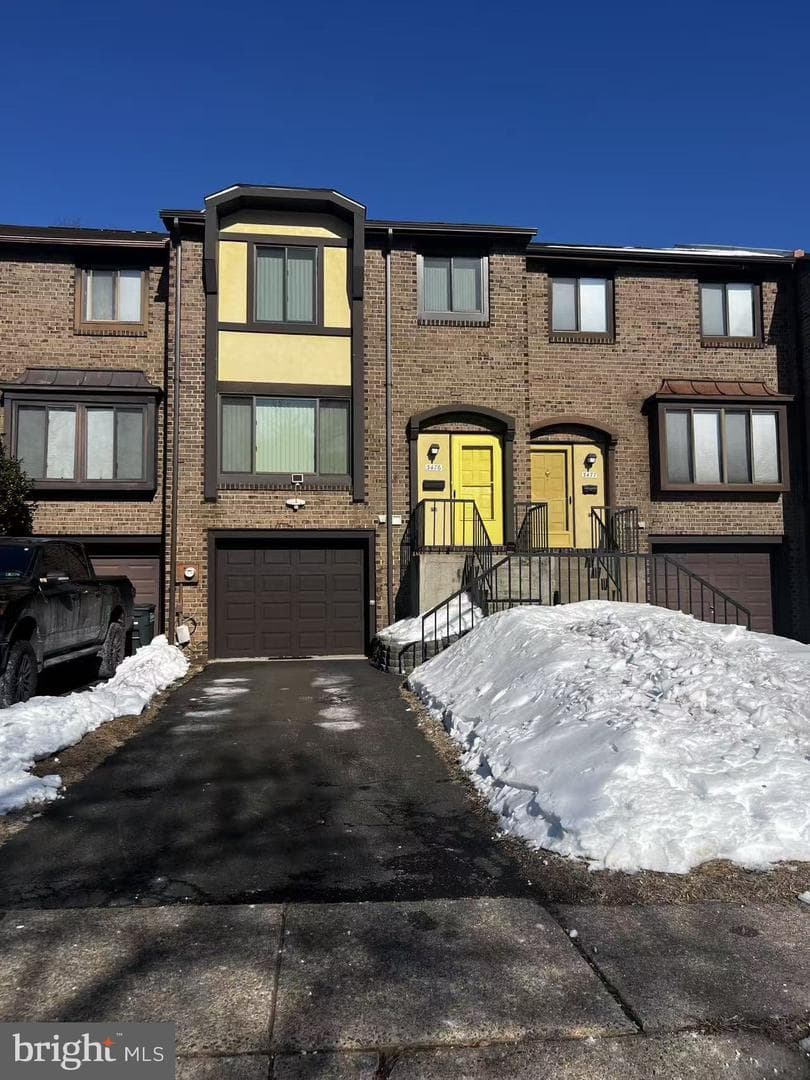 3476 Coventry Place photo 1