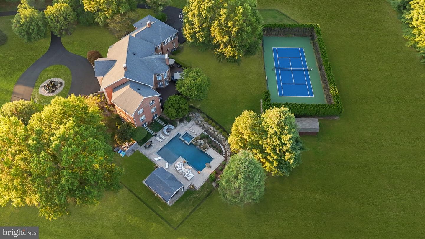 7 Woodland Road, Newtown