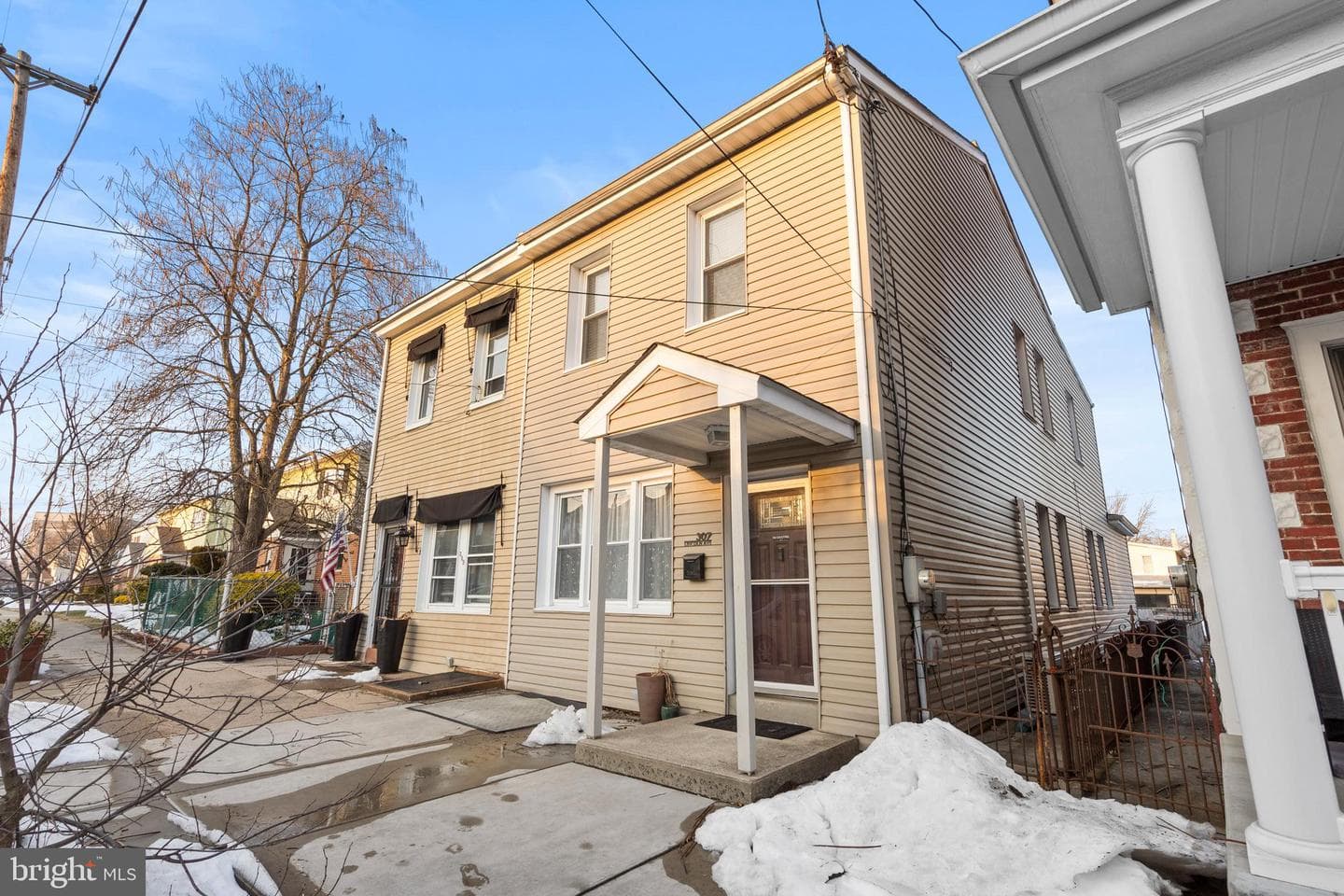 307 Lincoln Avenue photo 1
