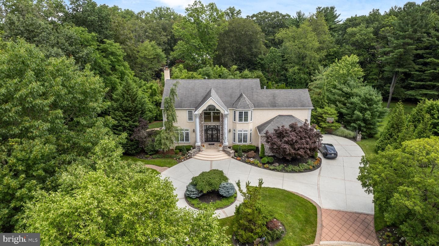 534 Holly Knoll