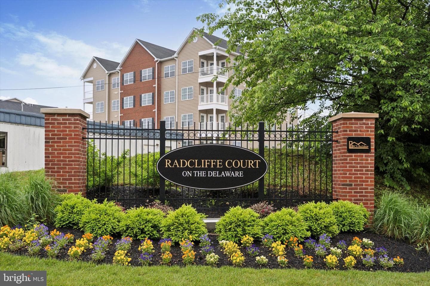 16122 River View Court, Bristol