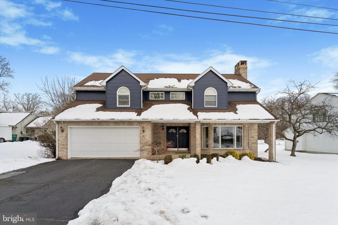 527 E Ravine Street photo 1