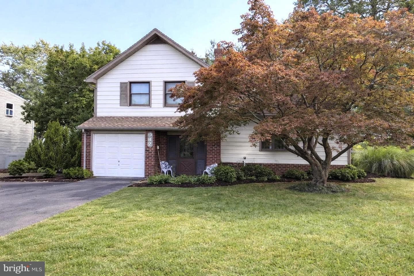 982 Mueller Road photo 1