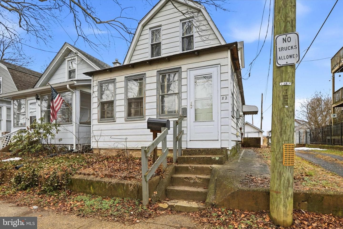 82 Central Avenue