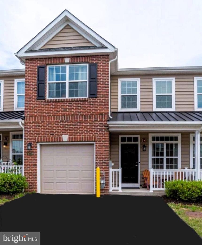 16759 River View Circle