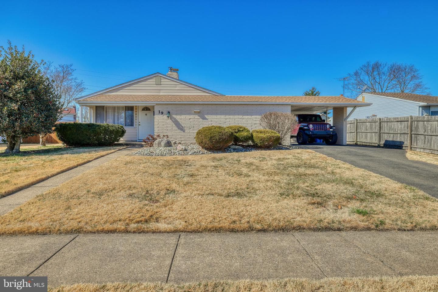 19 Dewberry Lane photo 1