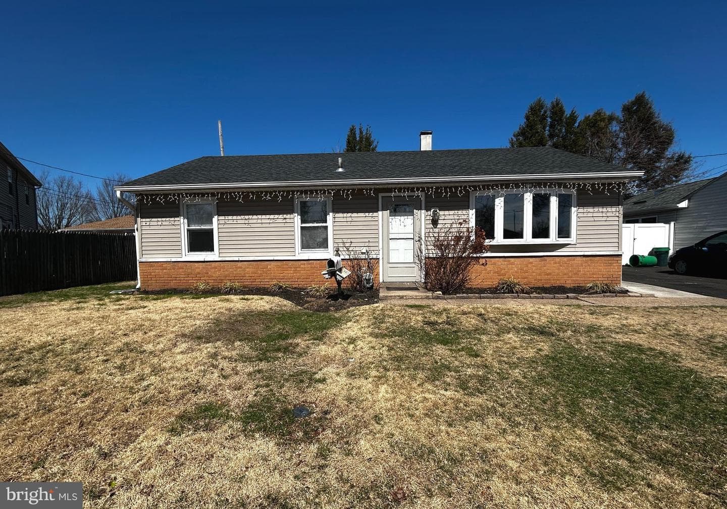 901 Spencer Drive photo 1